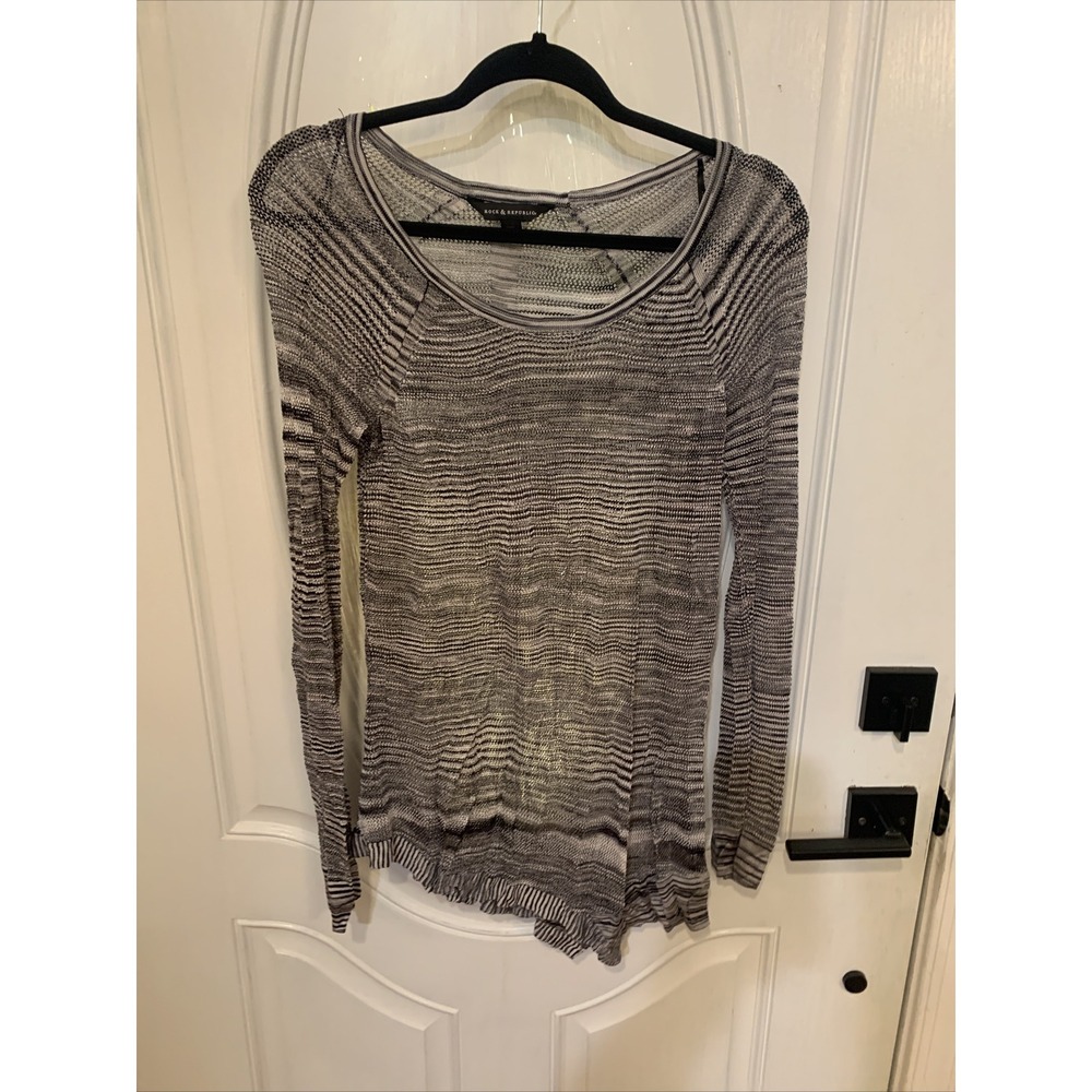 Rock & Republic Gray Long Shirt Stretch Open mesh Knit Sheer Hi Low Top small